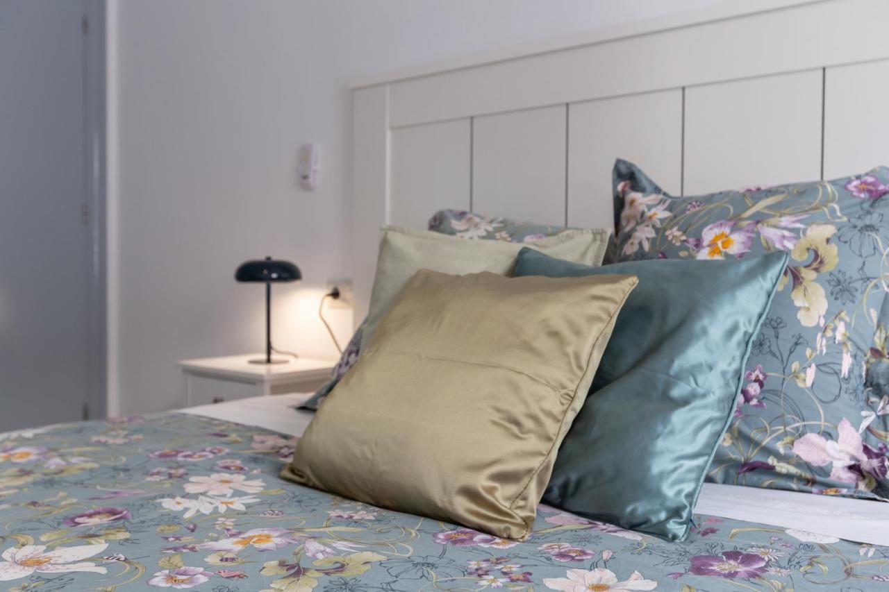 מאלגה Luminoso Apartamento De Dos Habitaciones Con Terraza Y Parking En El Centro מראה חיצוני תמונה